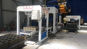 多功能移动式混凝土预制块水泥梯型槽模具水沟制品设备u型渠成型机功能强大